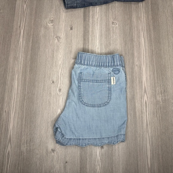 Magellan Outdoors - Girls S (7) - Scalloped Hem Shorts - Light Blue Denim - Picture 3 of 5